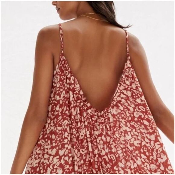 Anthropologie
Flounced Maxi
Lounge Dress
Spaghetti Strap Abstract Low Back Red s - Picture 9 of 11